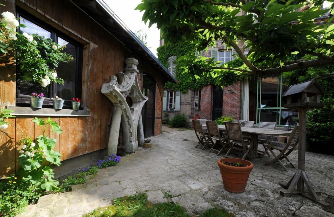 La Rosace Acomodação com café da manhã Chartres Exterior foto